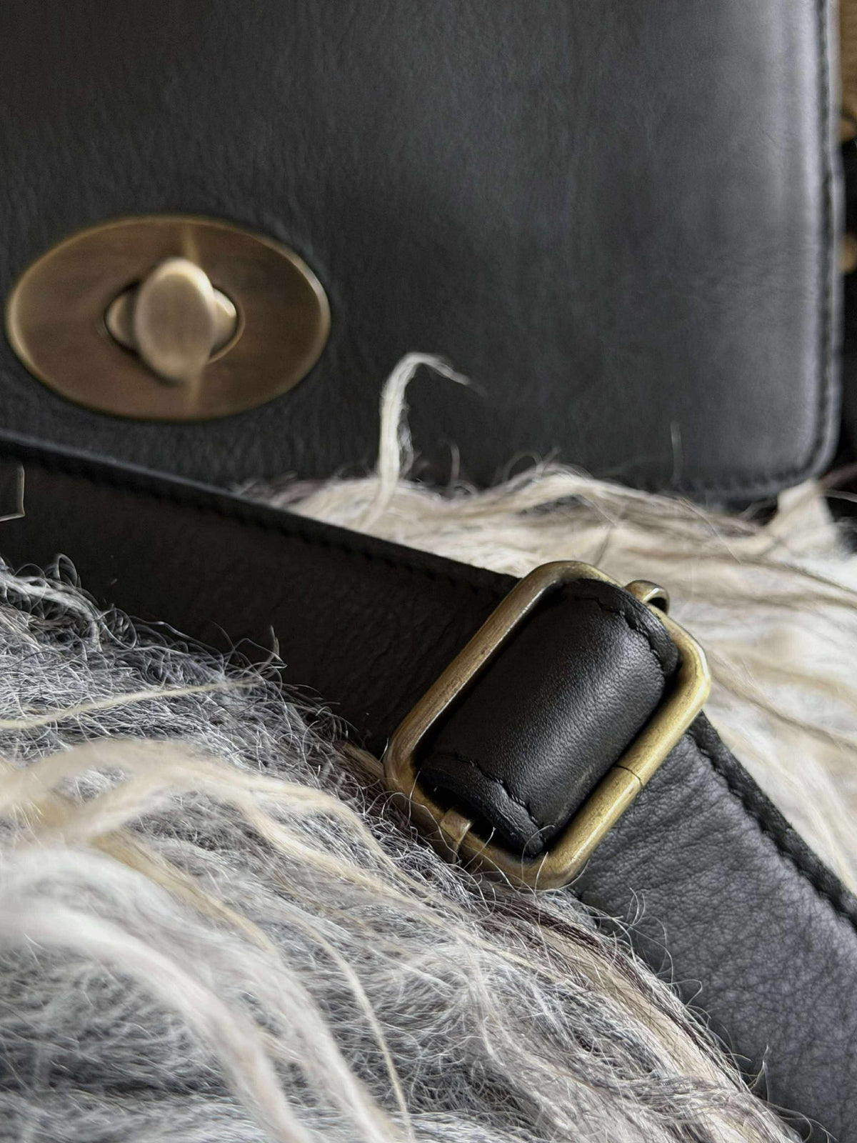 Crossover Black Leather – Big