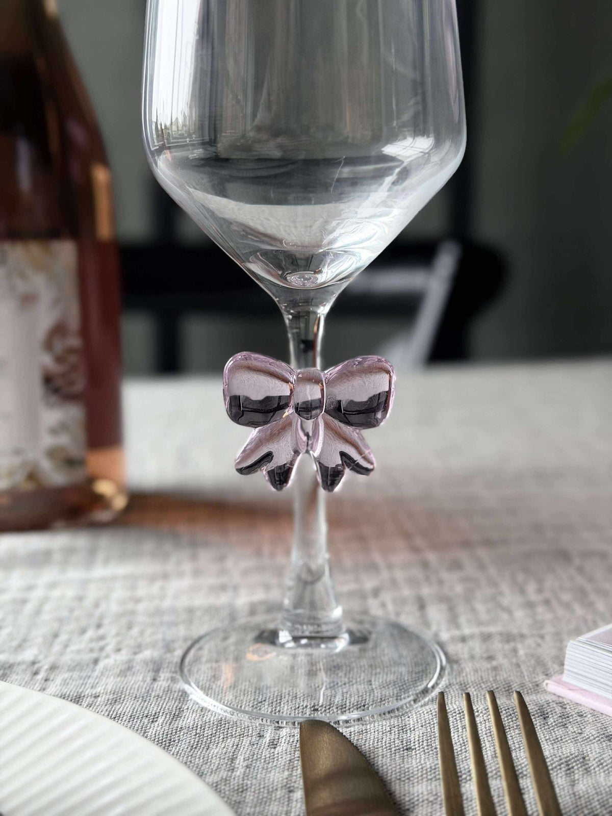 Glas met strik