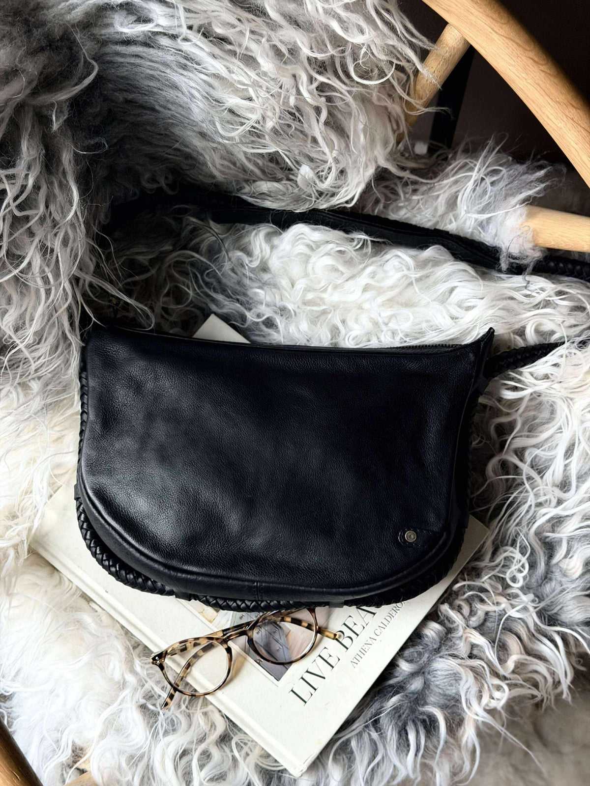 Handtas met mooie gevlochten band - Black