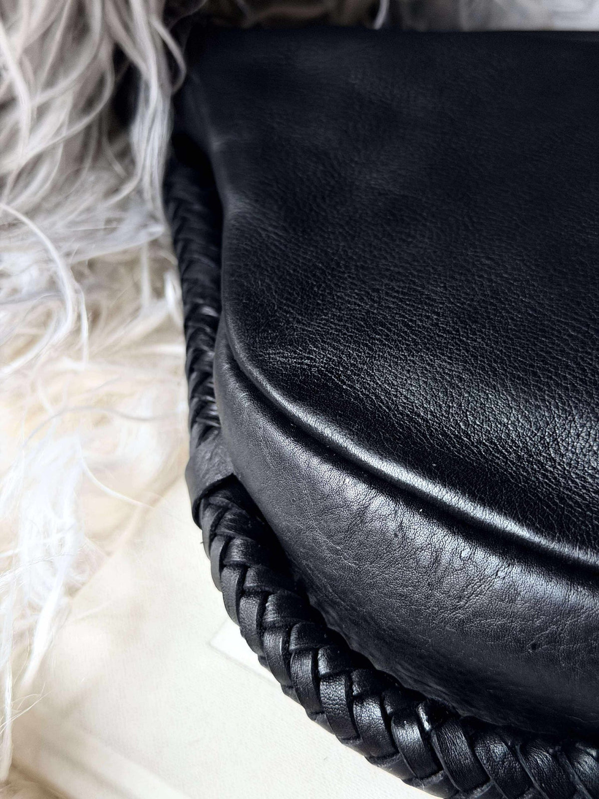Handtas met mooie gevlochten band - Black