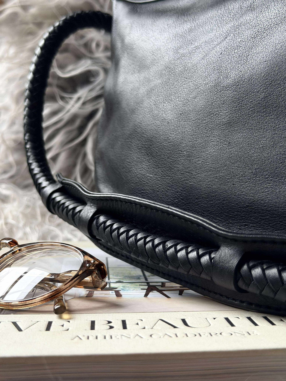 Handtas met mooie gevlochten band - Black