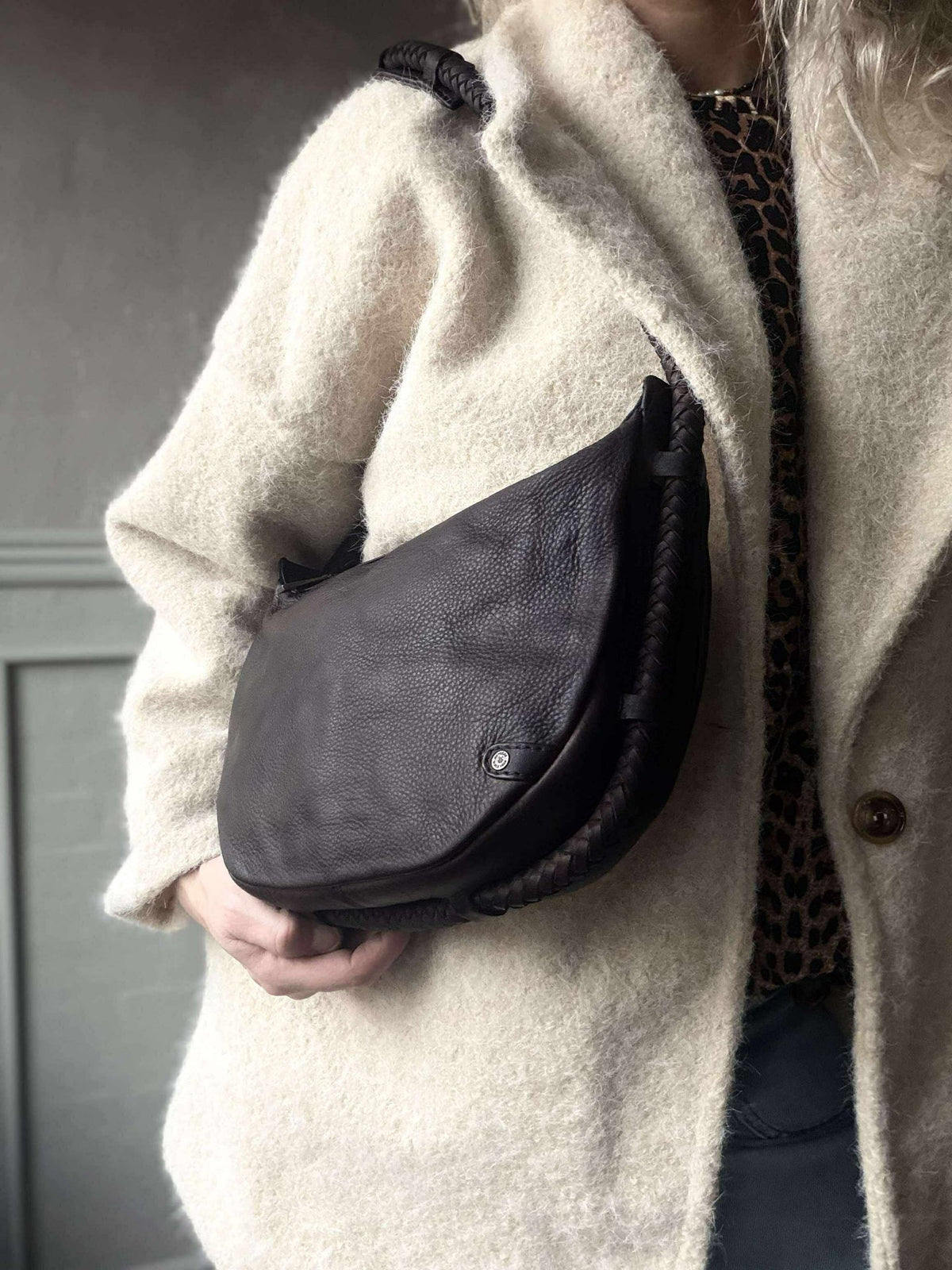 Handtas met mooie gevlochten band - Brown