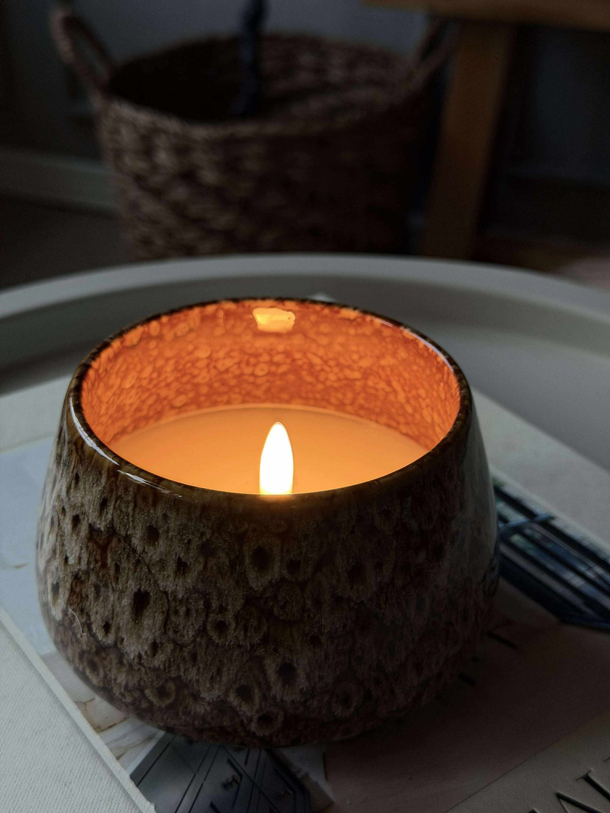 LED-licht in keramieken pot