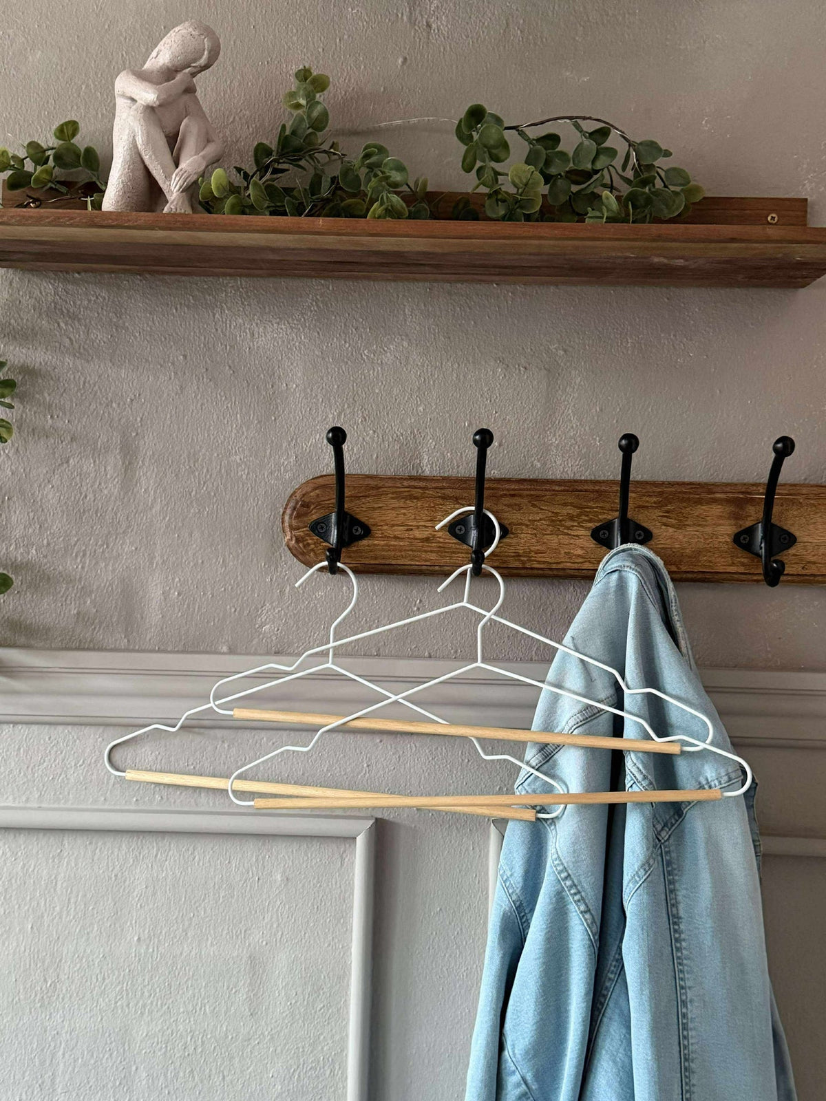 Kledinghangers set van 3 - metaal en hout