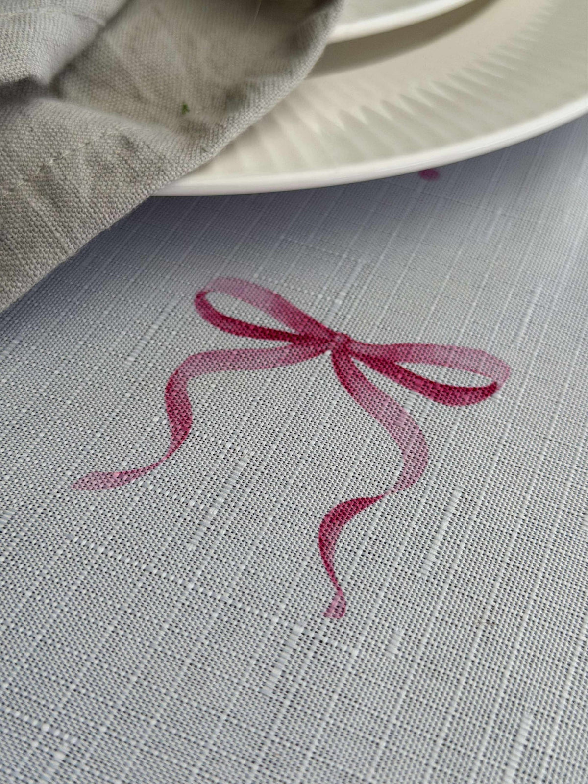 Tafelkleed met strikken