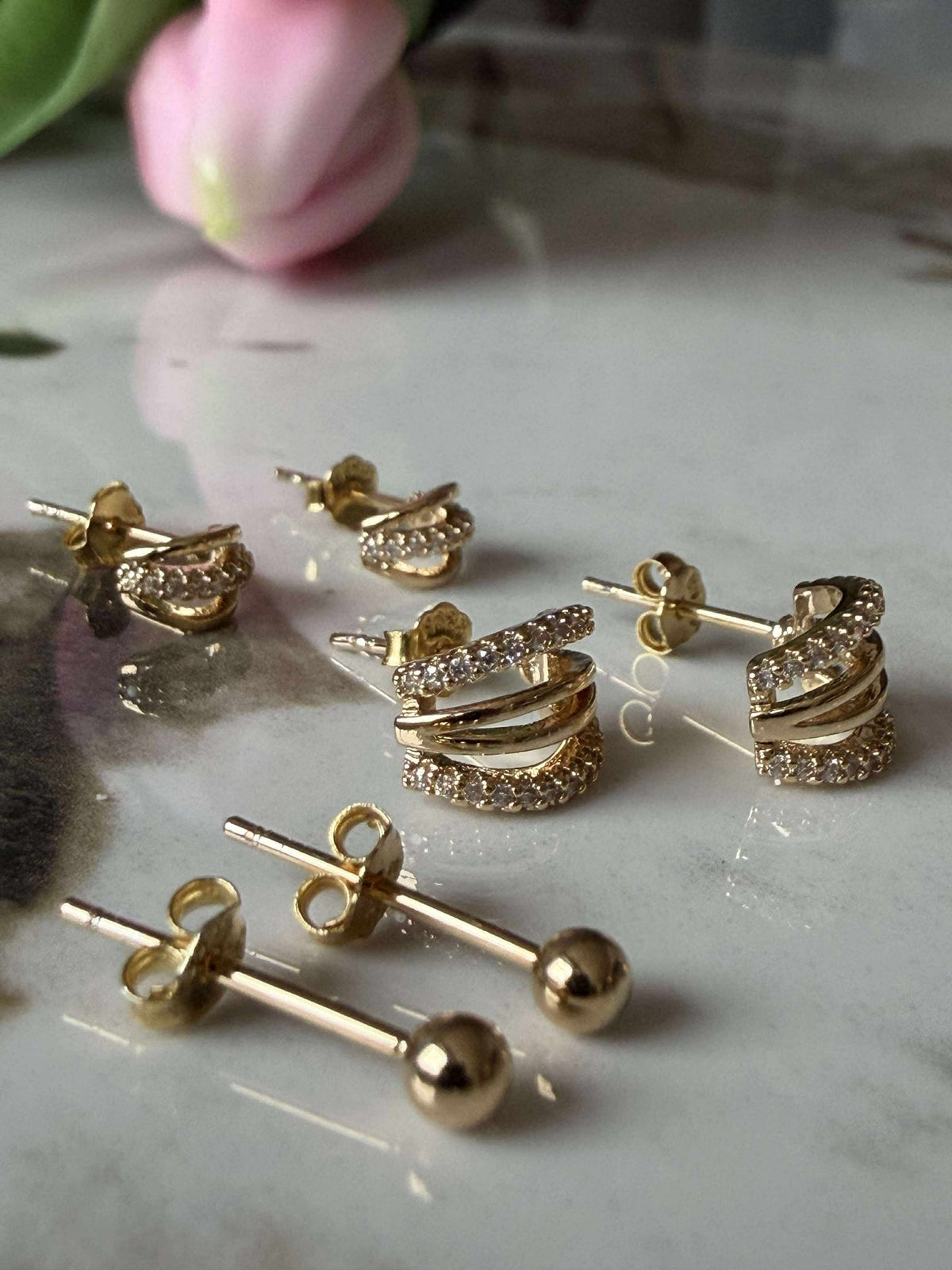 Mix box met 6 oorbellen - Monique 18k verguld