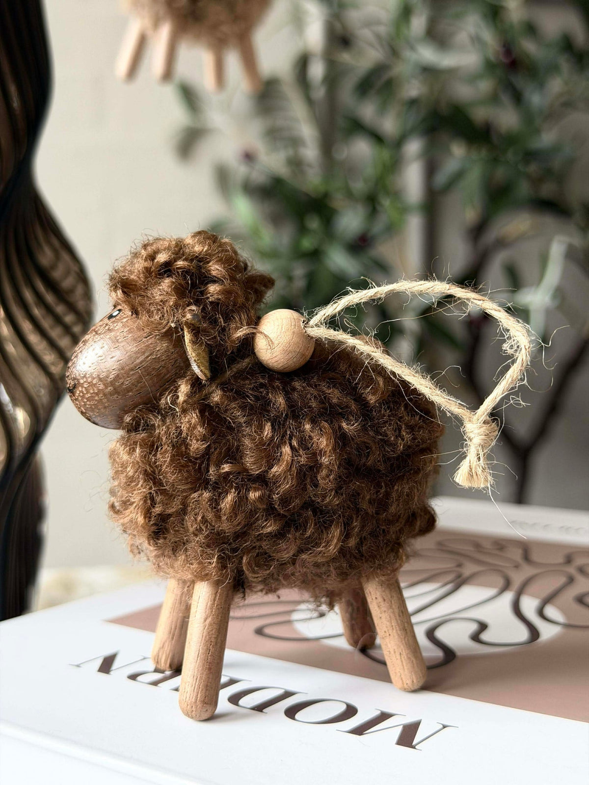 Shaap Fluffy Amber/Bruin 8cm