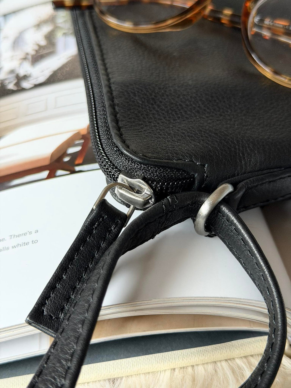 Clutch Misse - Black / Silver