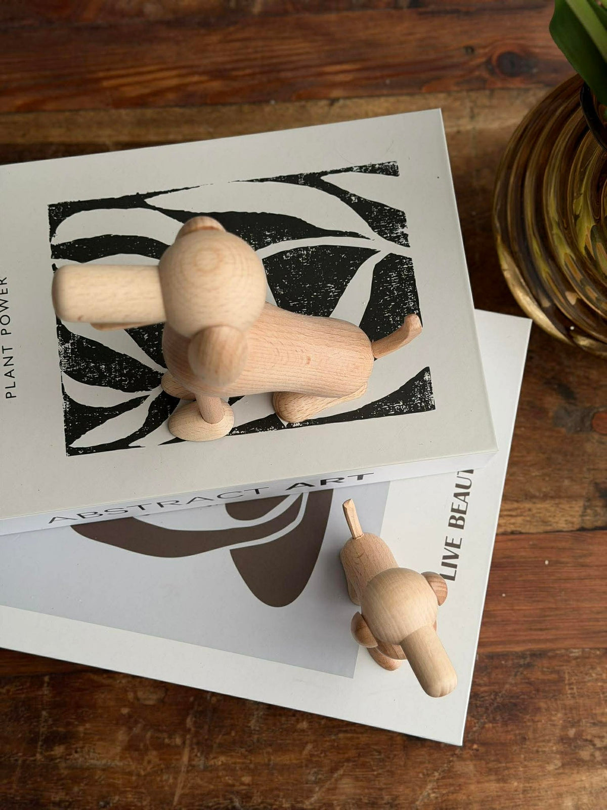 Zittende Hond Wood - Meerdere maten