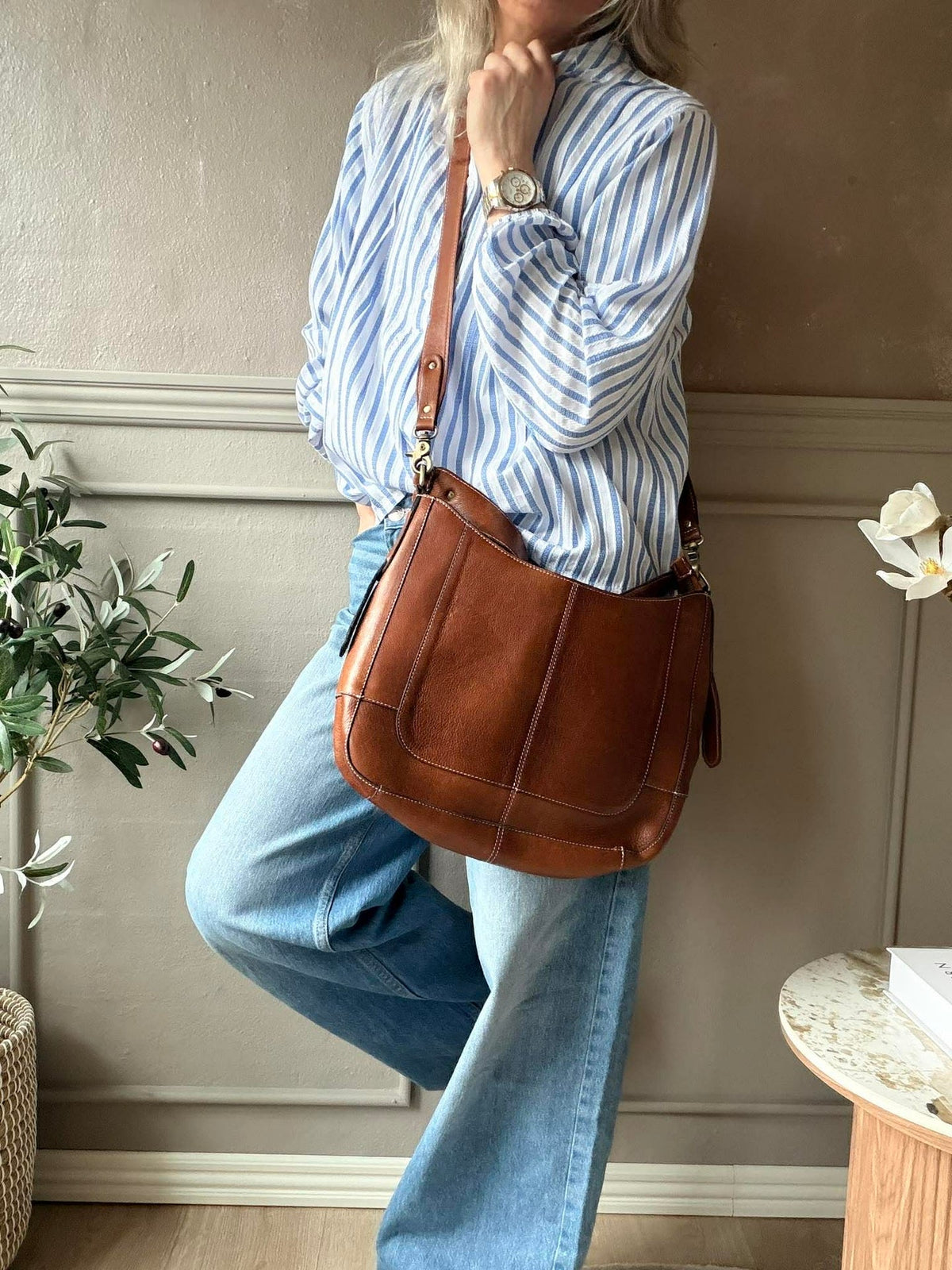 Schoudertas Neri Small - Walnut