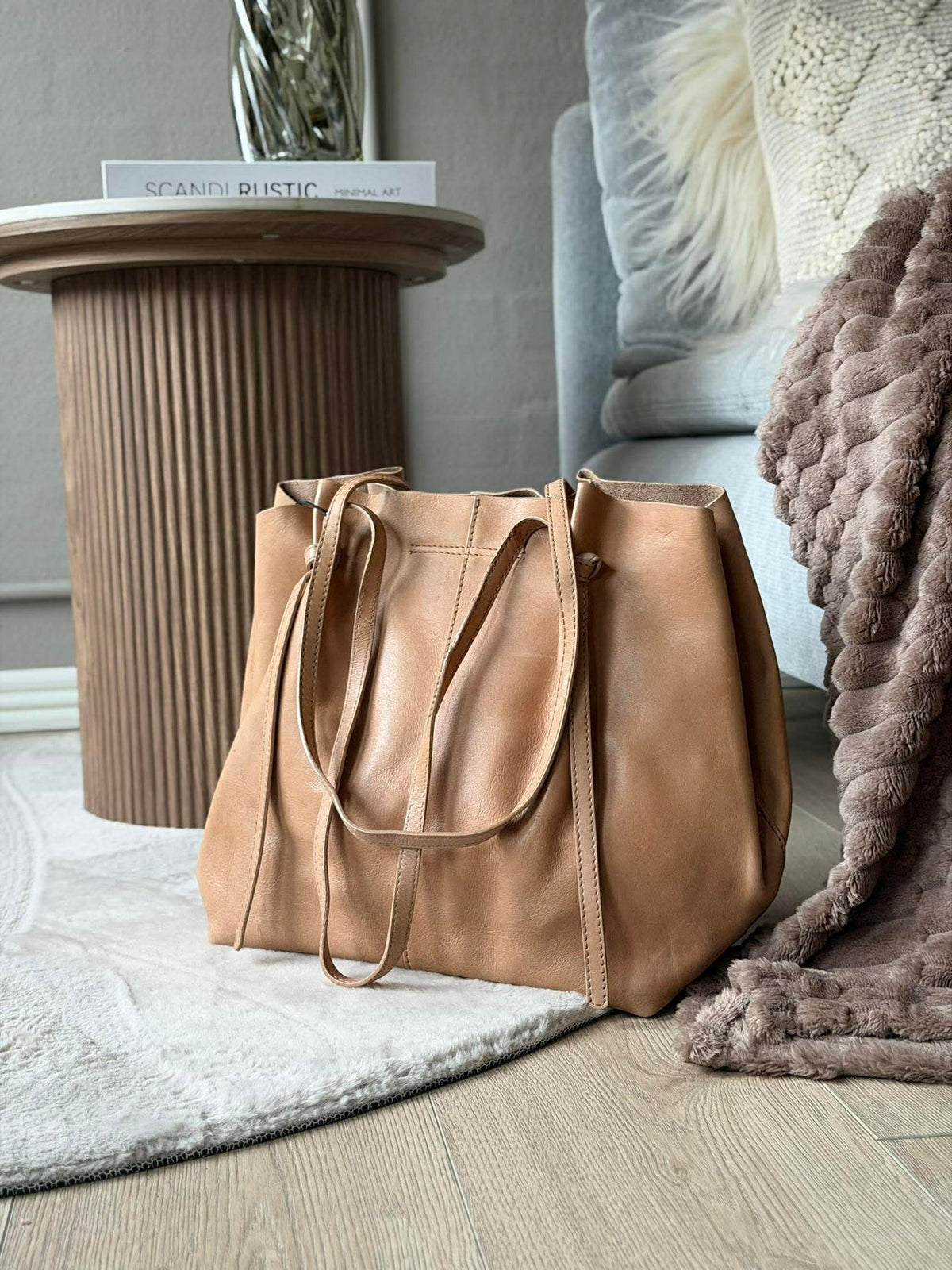 Shopper in zachte leersoort - Zand