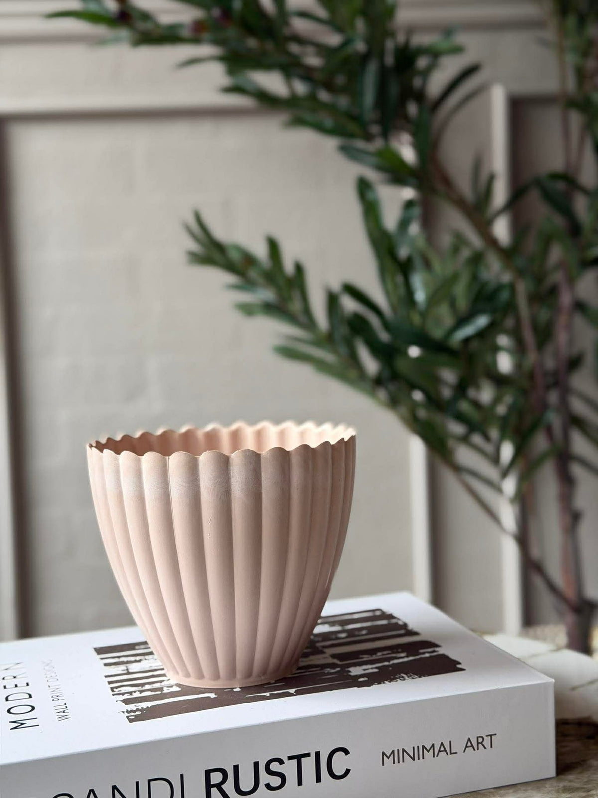 Pot in betonlook - Kleine Rosa