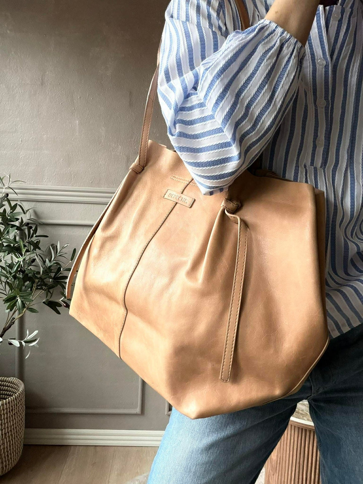 Shopper XL van zachte leersoort - Zand
