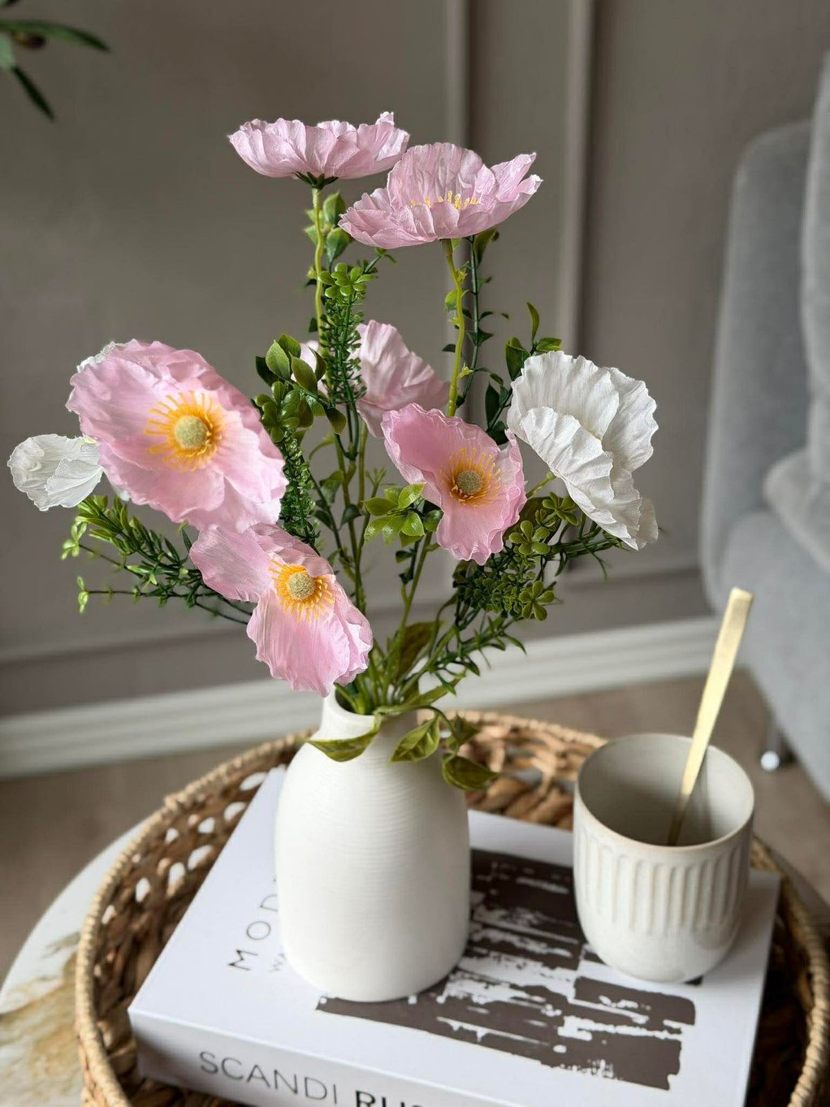 Bloemen in witte vaas - Meerdere kleuren