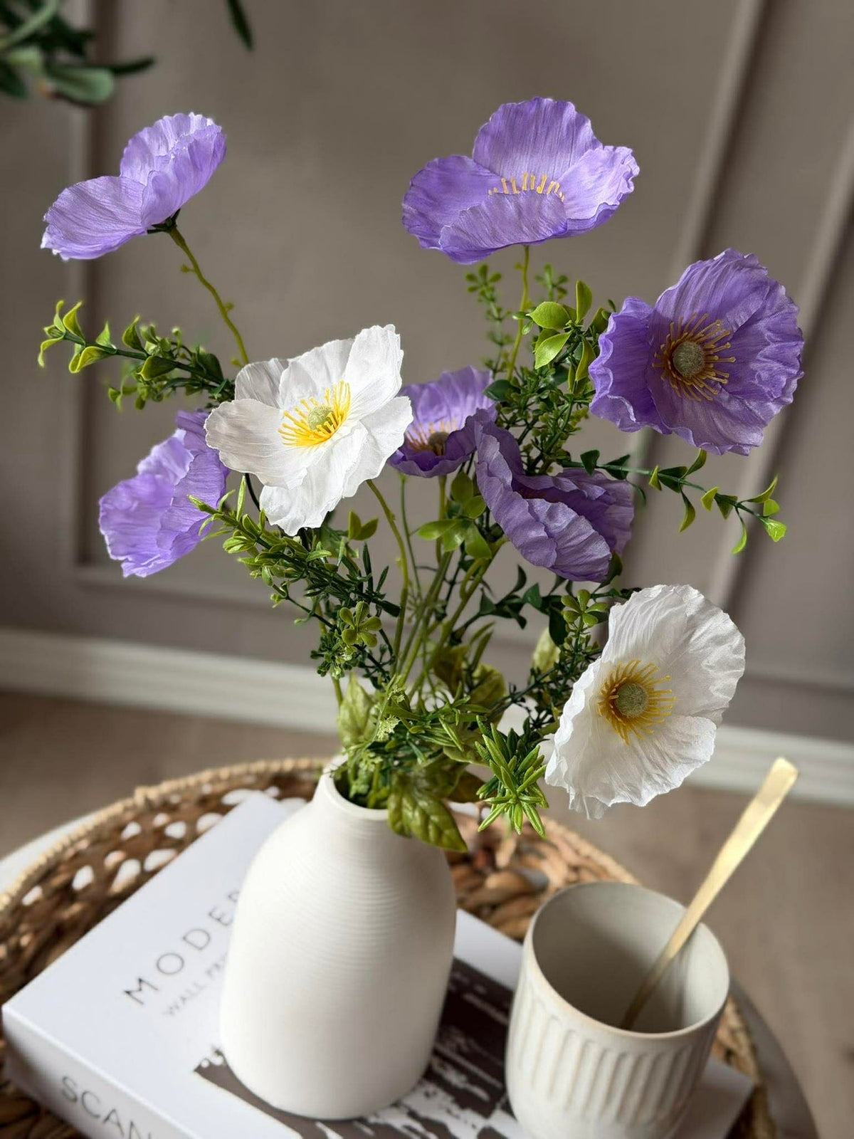 Bloemen in witte vaas - Meerdere kleuren