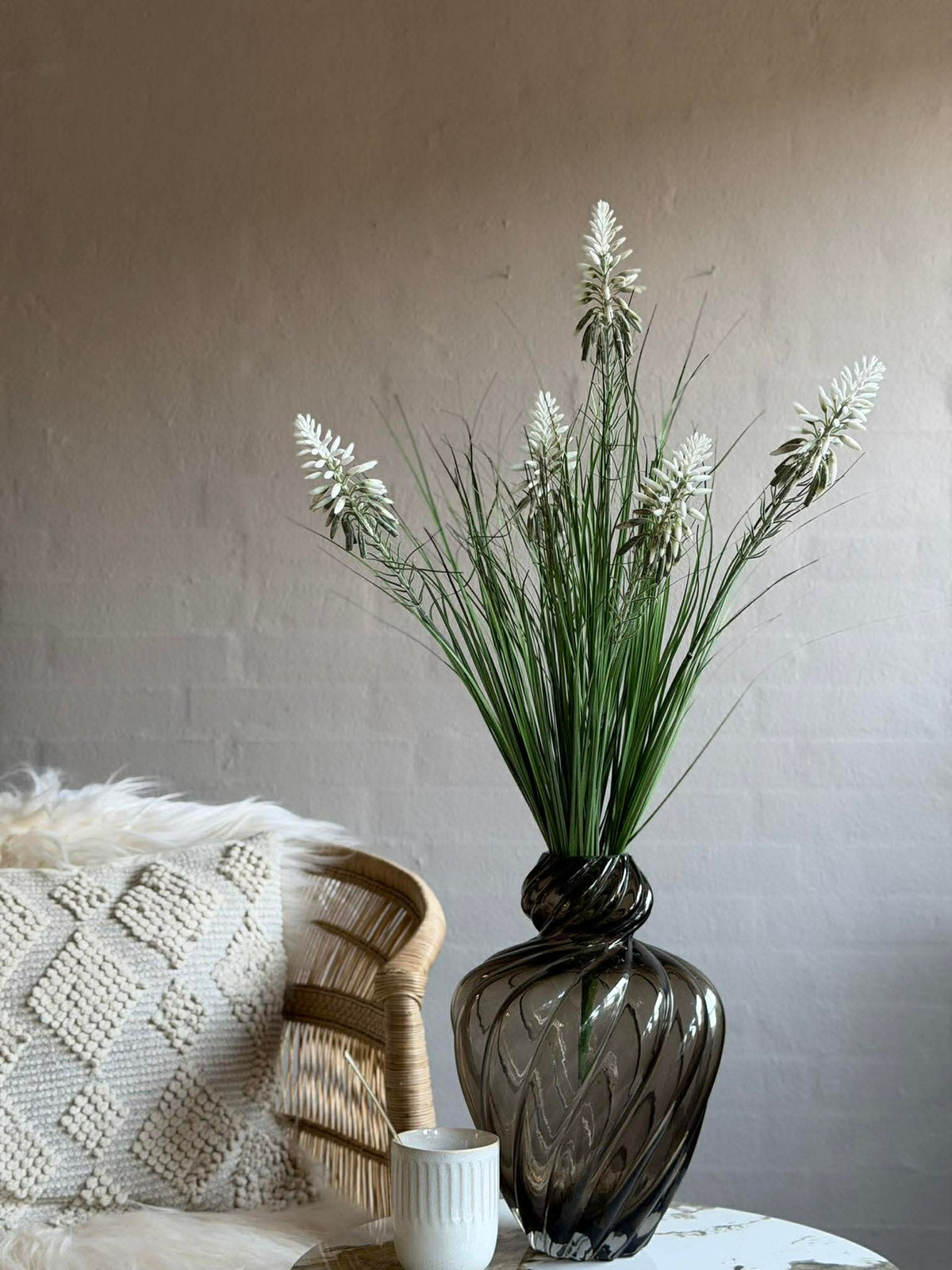 Witte lupine in boeket voor binnen en buiten - 70 cm