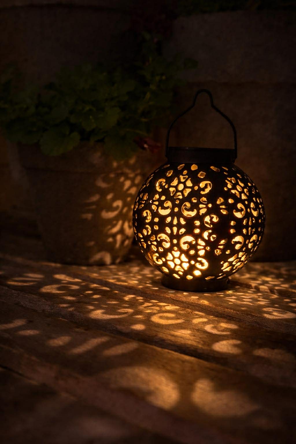 Lantaarn met zonnecellen - Alva black