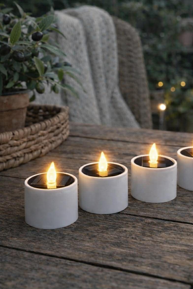 Led-theelichtjes op zonne-energie – Verpakking van 4 stuks.