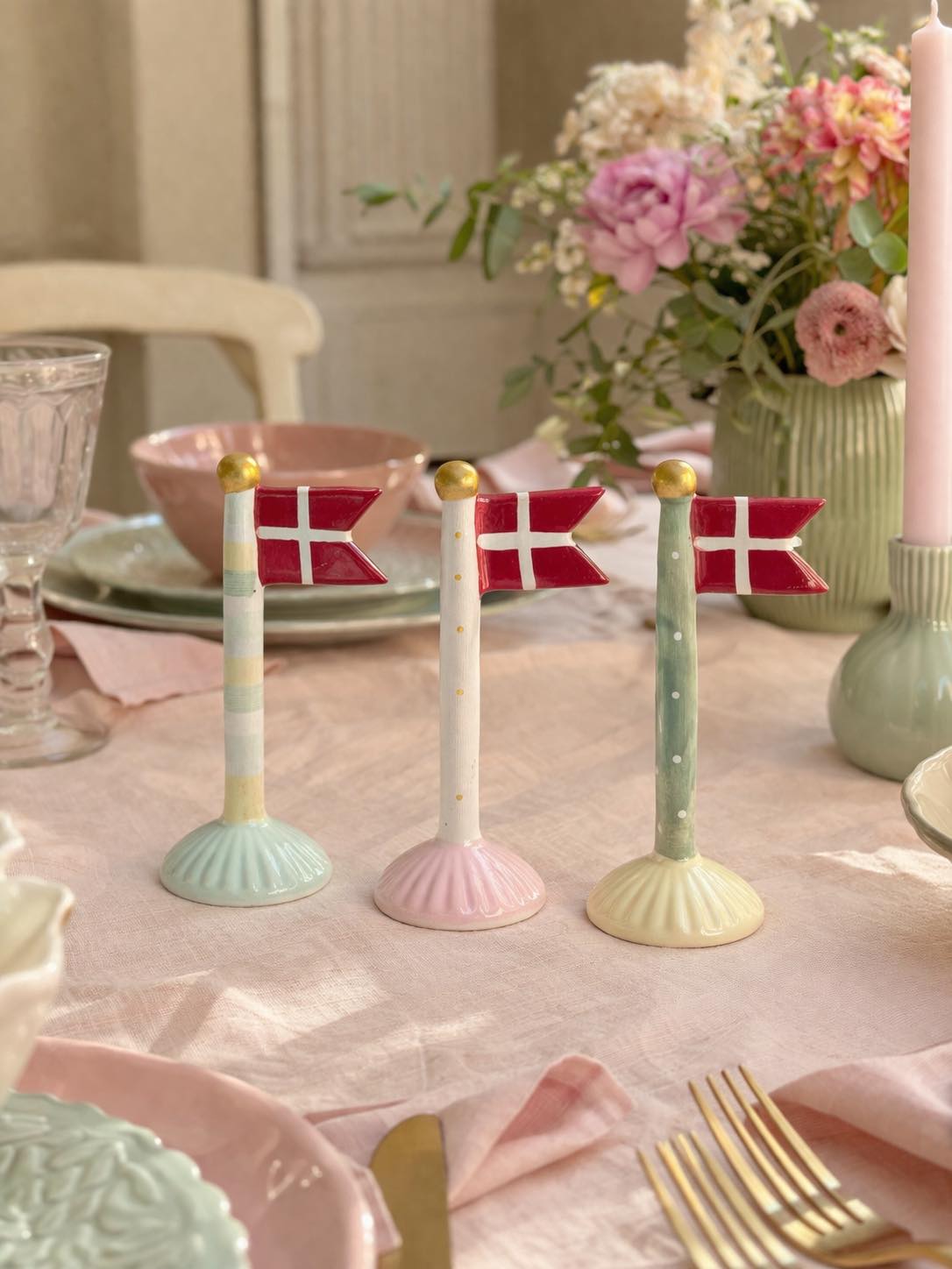 Vlag keramiek – Mix H 14 cm