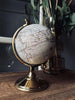 Globe Zandkleurig - 32cm gouden voet