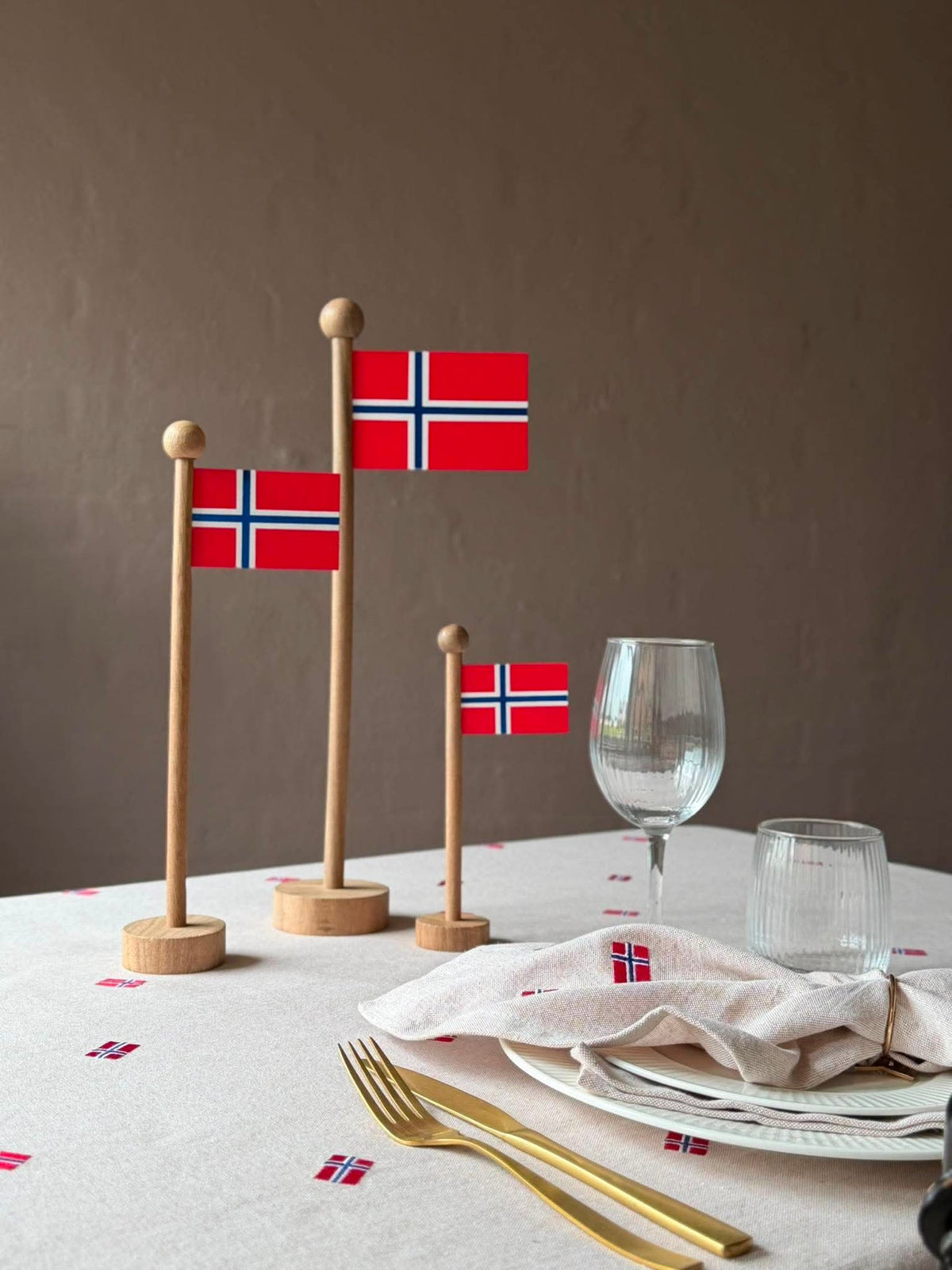 Noorse vlag wood - Meerdere maten