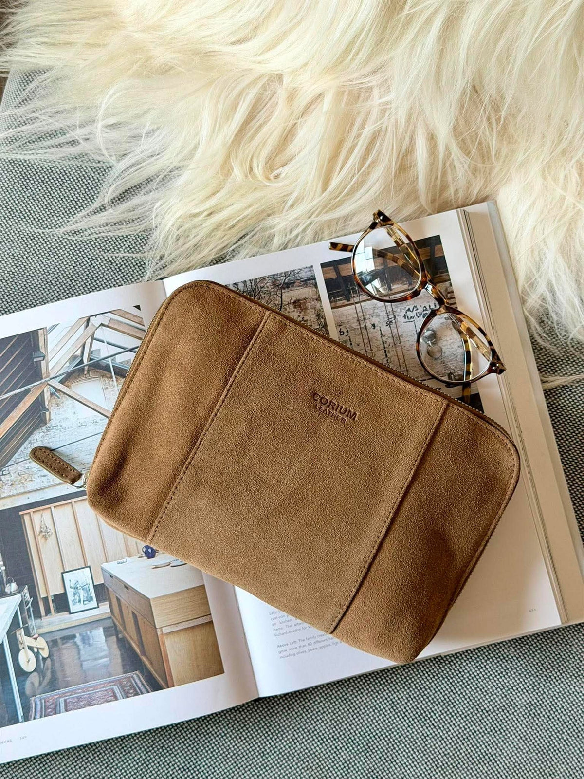 Clutch suède camel