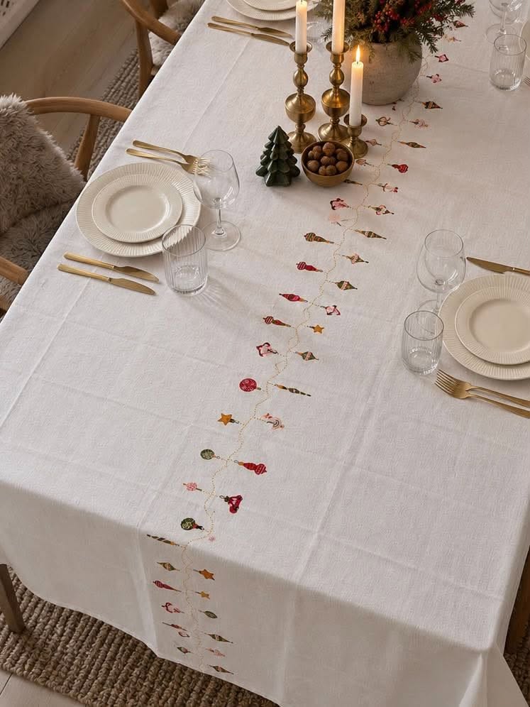 Tafelkleed JUL - meerdere maten