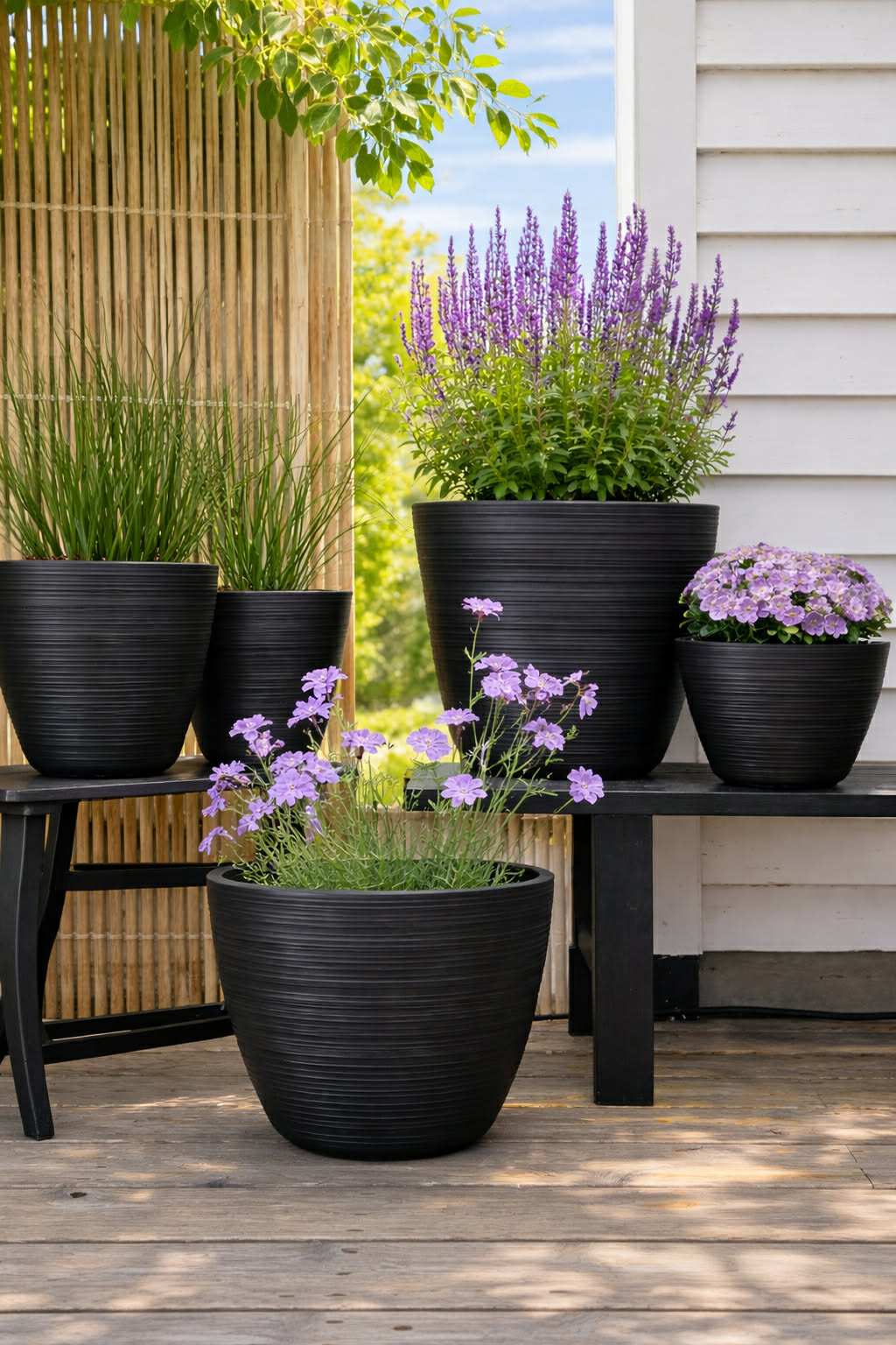Pot met ribbels – Black medium