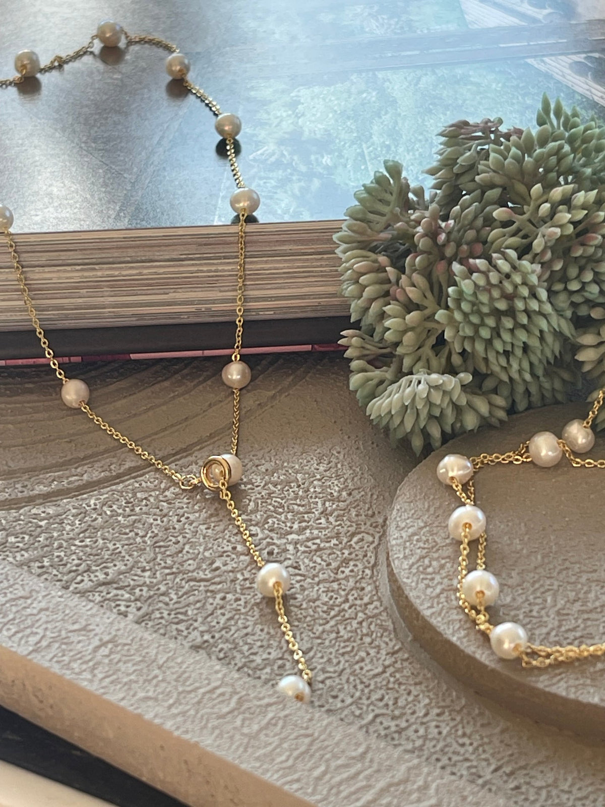 Ketting Gry - met zoetwaterparels