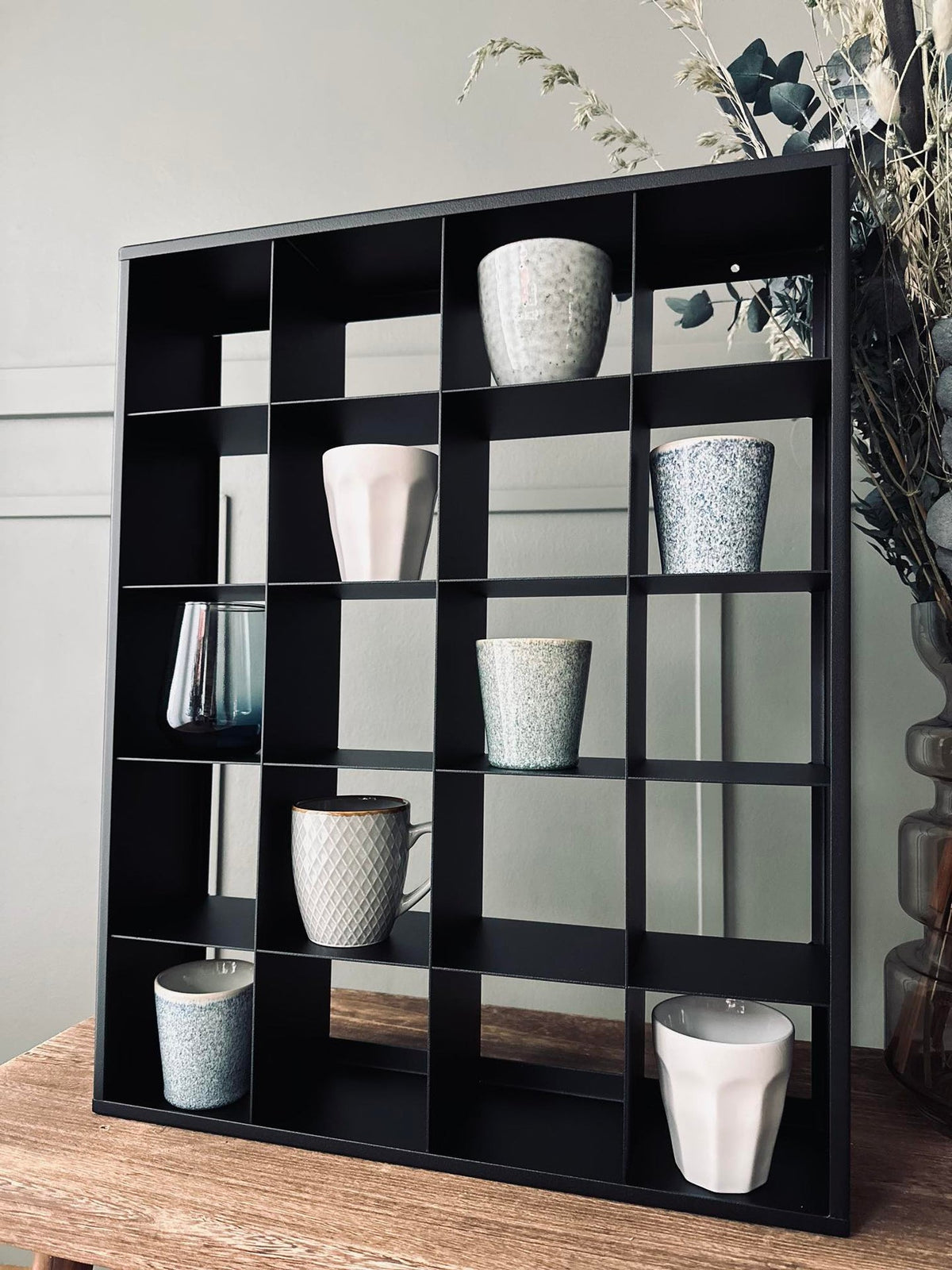 Mugshelf m. 20 vakken