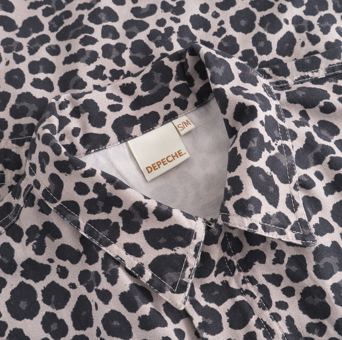 Jas Leopard Grey