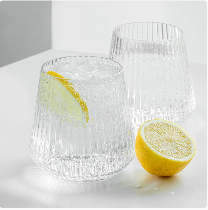Stijlvolle plastic glazen voor elke dag en feest - 4 stuks