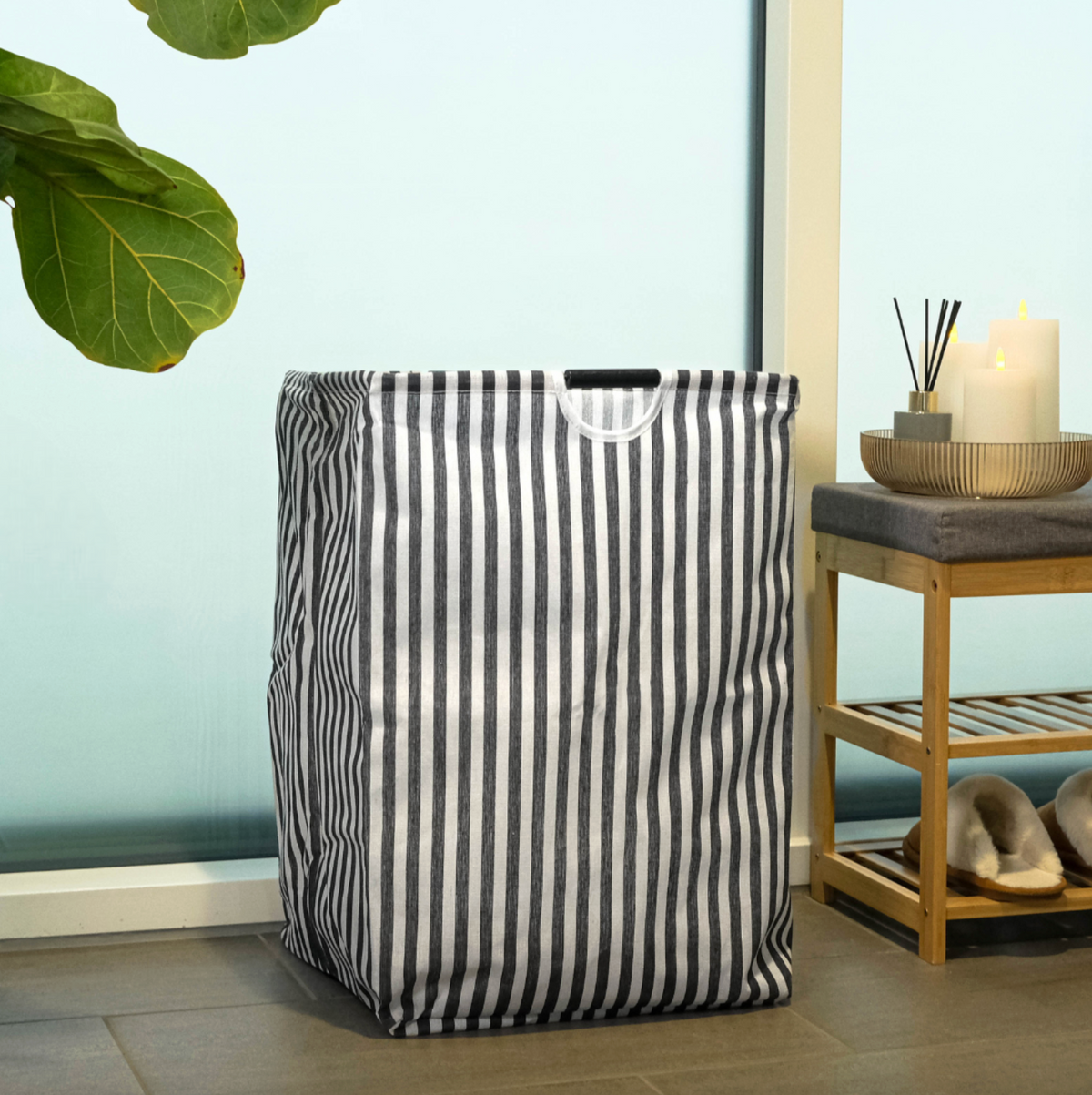 Wasmand van canvas met strepen