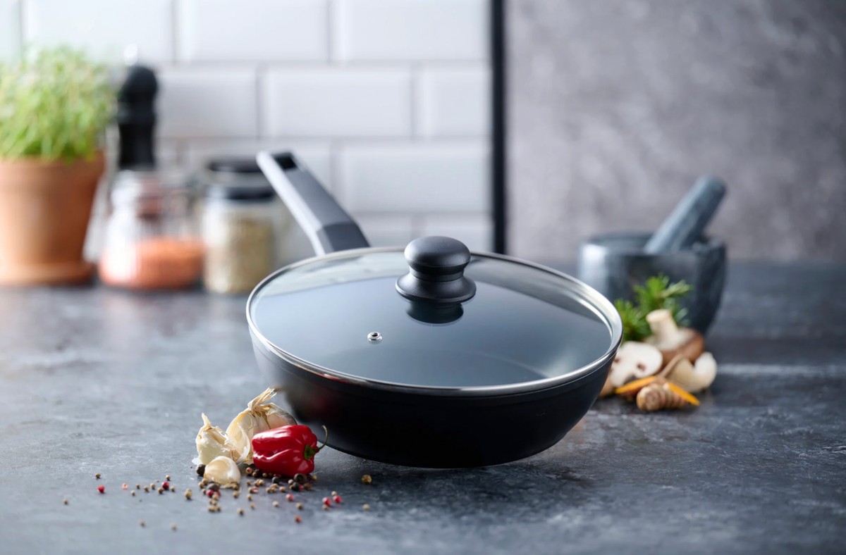 Sauteerpan m. deksel Ø26cm