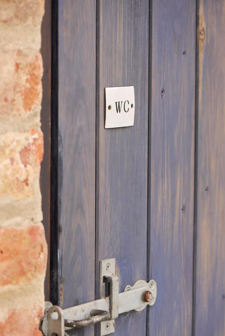 Metalen bord WC