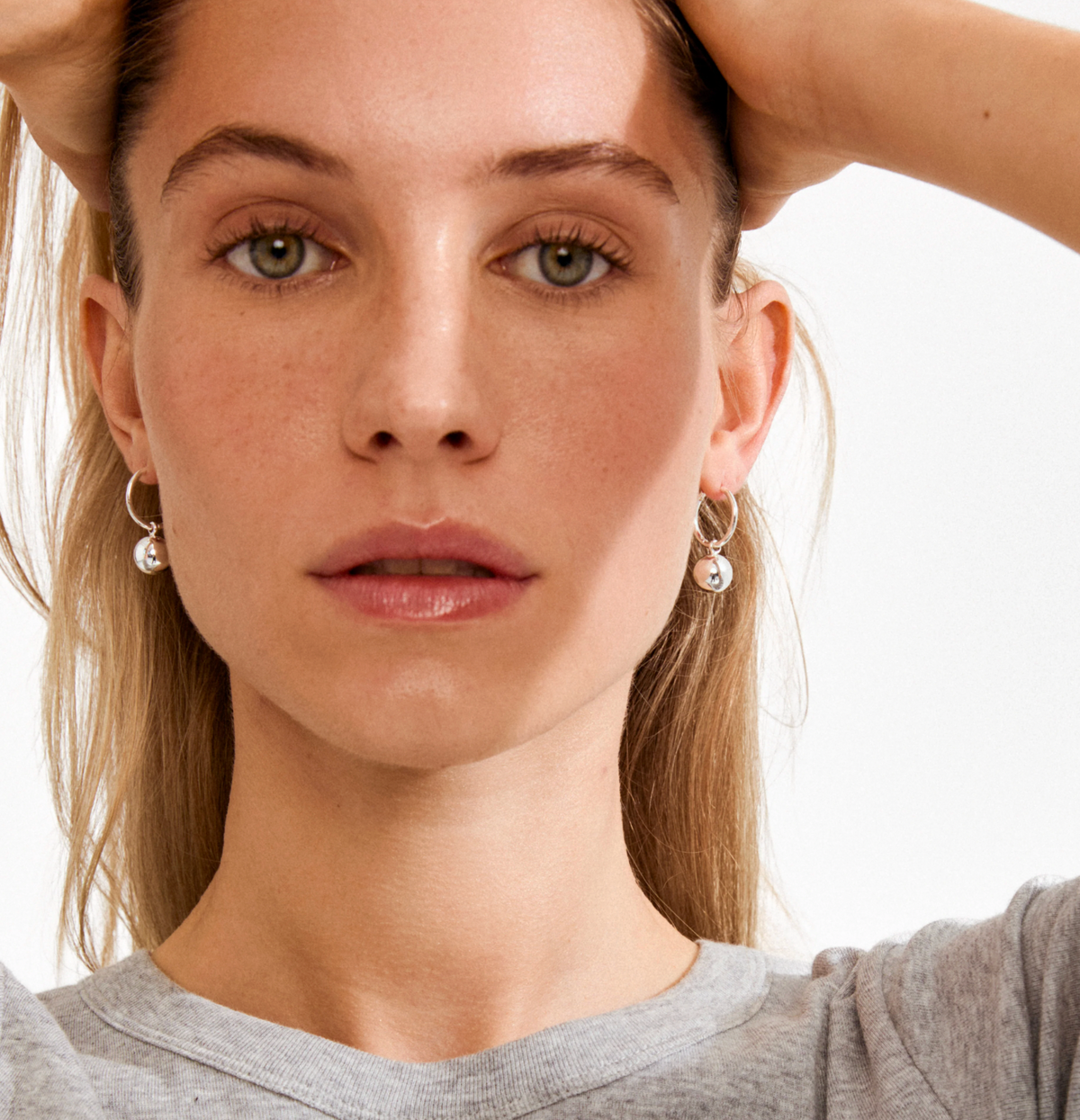 Oorbellen AIR hoop verzilverd