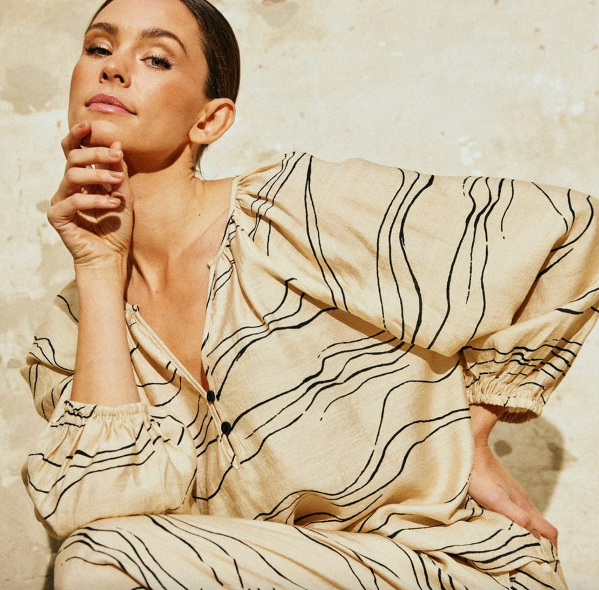 Blouse Evy - Cream Graphic