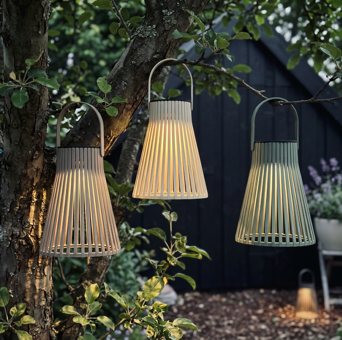 Lantaarn met zonnecellen 14 cm - Meerdere kleuren