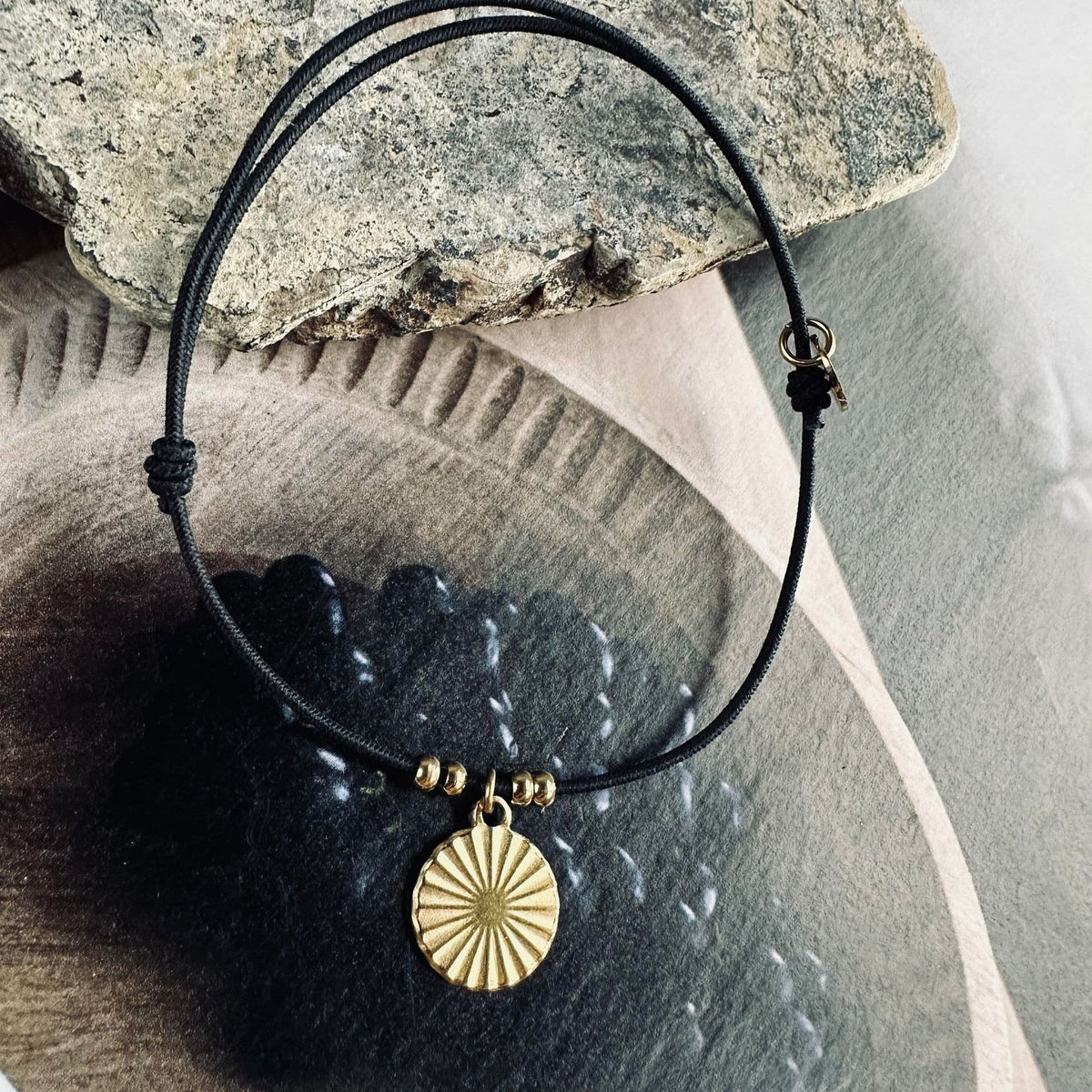 Armbånd Gaia - VIAMAJA.DK