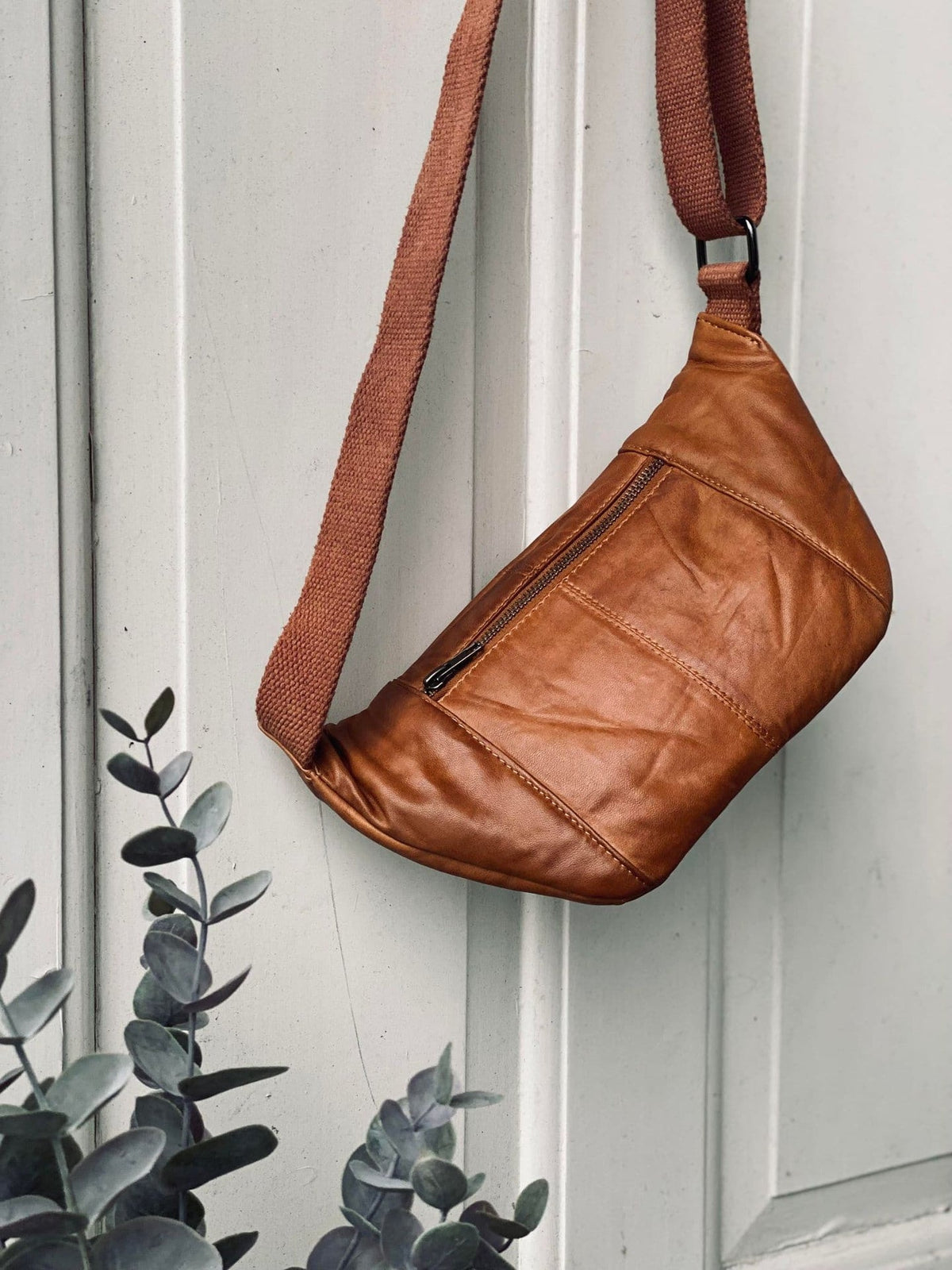 Bumbag JUNE - Cognac - VIAMAJA.DK