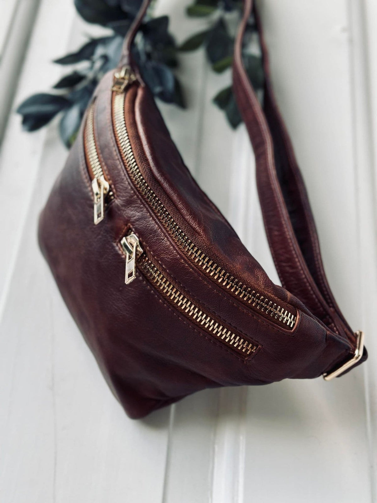 Bumbag SPRING Dark cognac - VIAMAJA.DK