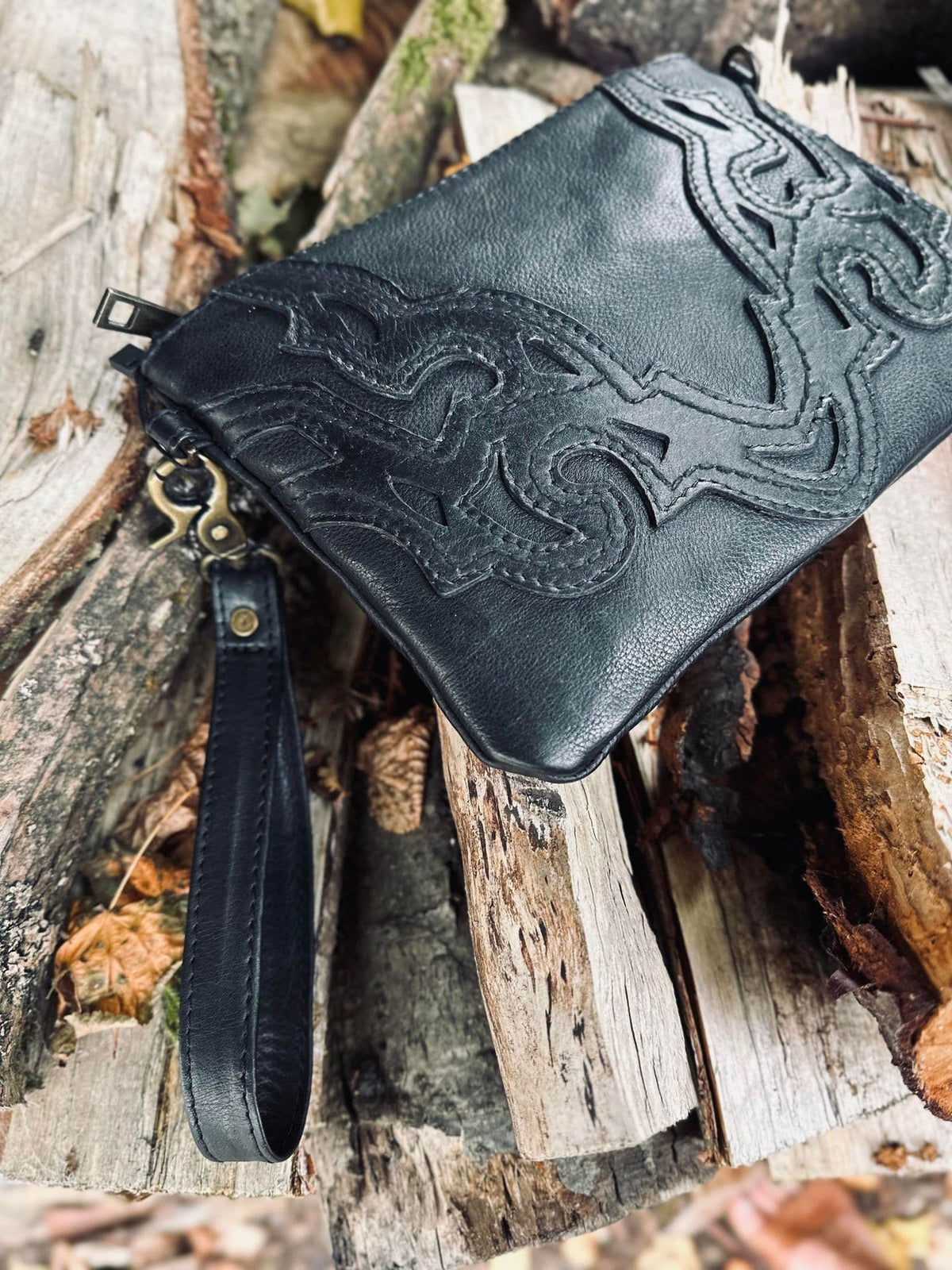 Clutch CARGO Black - VIAMAJA.DK
