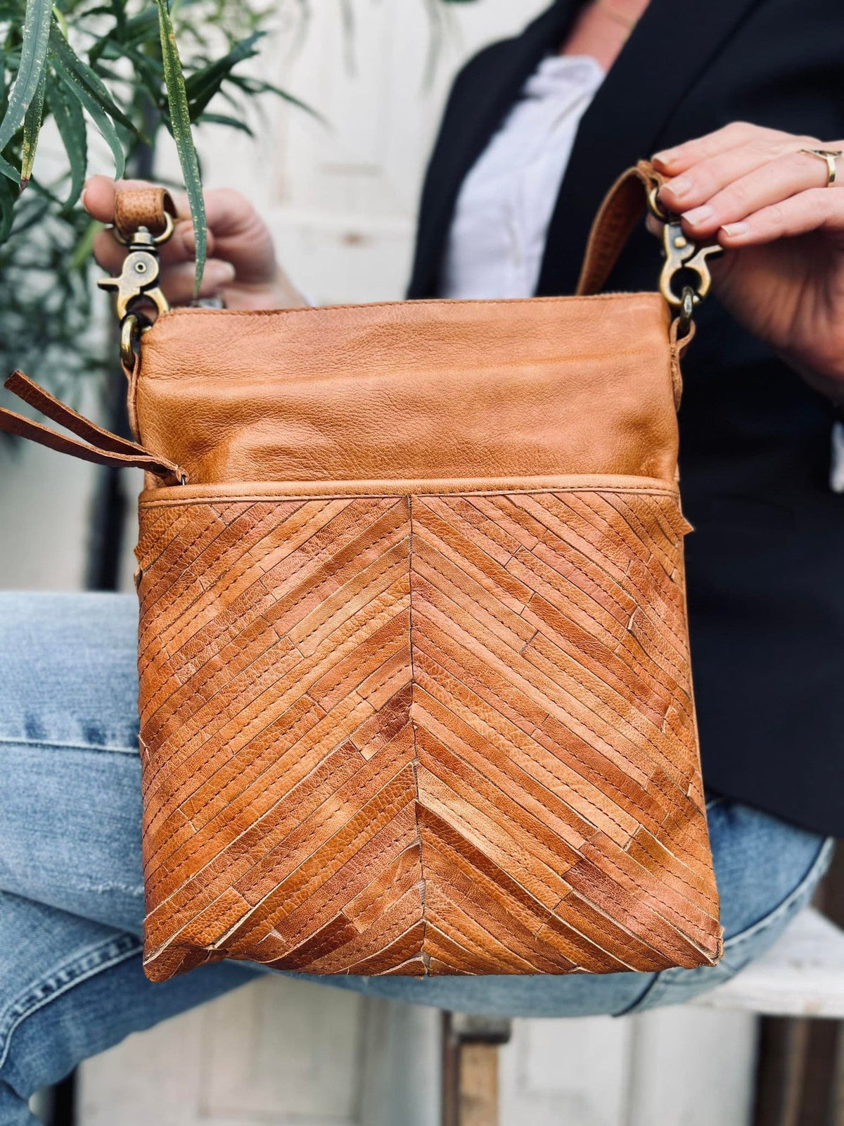 Crossover Cognac - Handmade leather - VIAMAJA.DK