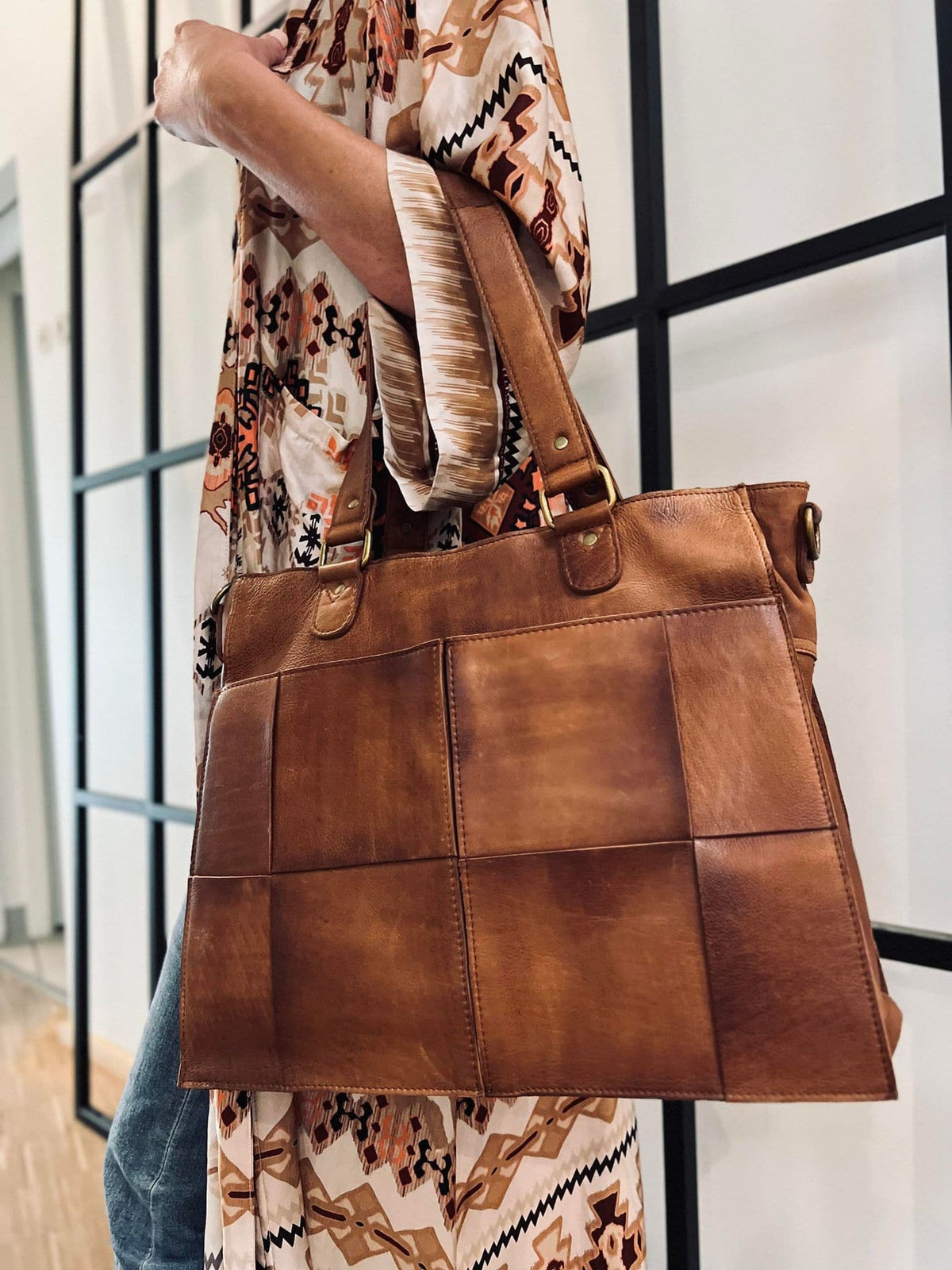 Elegant arbejdstaske / shopper - Walnut - VIAMAJA.DK