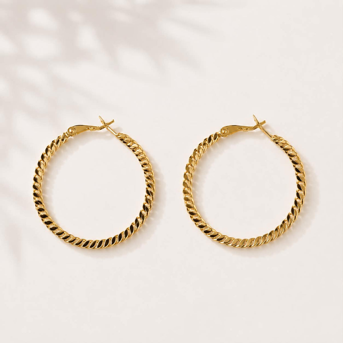 Oorbellen Hallie twist hoop - verguld