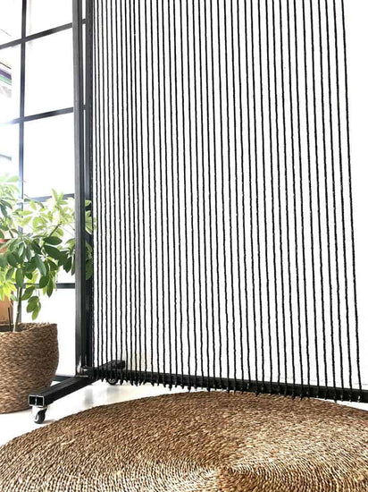 Forhæng i sorte træperler - 90x200cm - VIAMAJA.DK