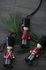Garder hanger klein - rode jas