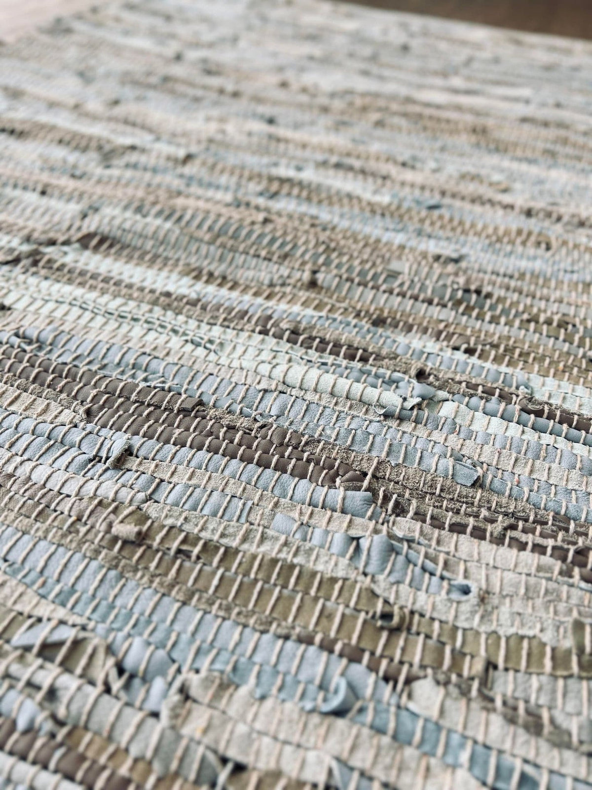 Gulvtæppe i læder - 70x200cm Beige - VIAMAJA.DK