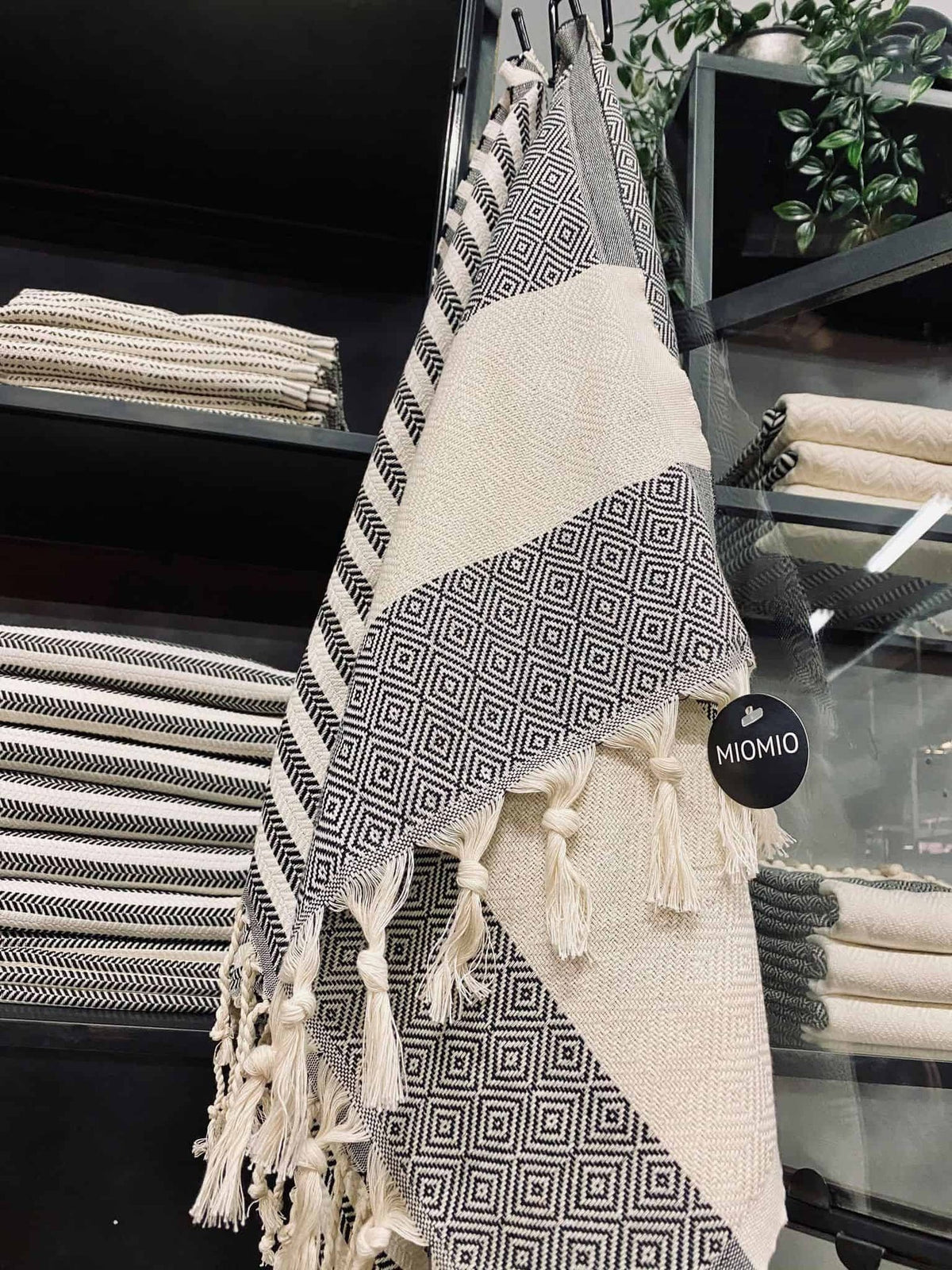 Hamam håndklæde - Diamond sort – 50x100 - VIAMAJA.DK