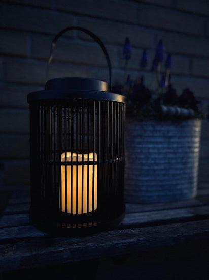 Lanterne med solceller - Black design - VIAMAJA.DK